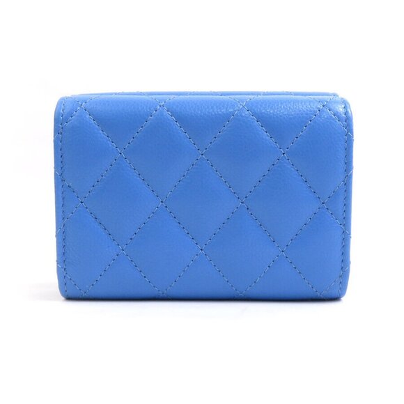 Auth CHANEL Matelasse Trifold Wallet Blue Leather/Silvertone - Picture 4 of 16
